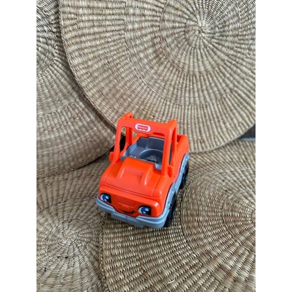 Little People Help A Friend Pick Up Truck - Picture 1 of 7
